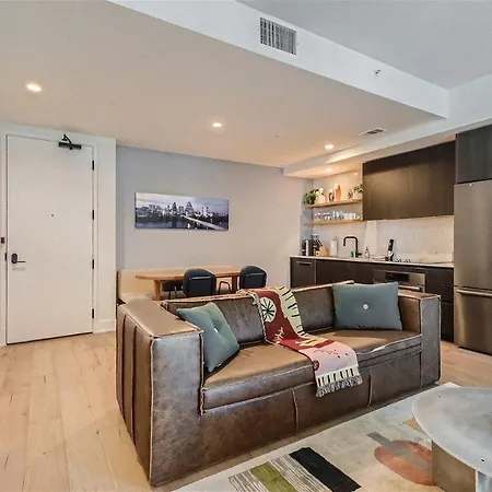 2Bd Condo-Rainey St-Best Views-Rt Pool Austin Exterior photo