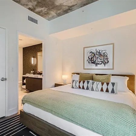2Bd Condo-Rainey St-Best Views-Rt Pool Austin Exterior photo
